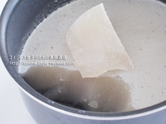 超簡単コラーゲンスープの作り方（レシピ）：スープだけを冷蔵庫で保管するとプルプルに